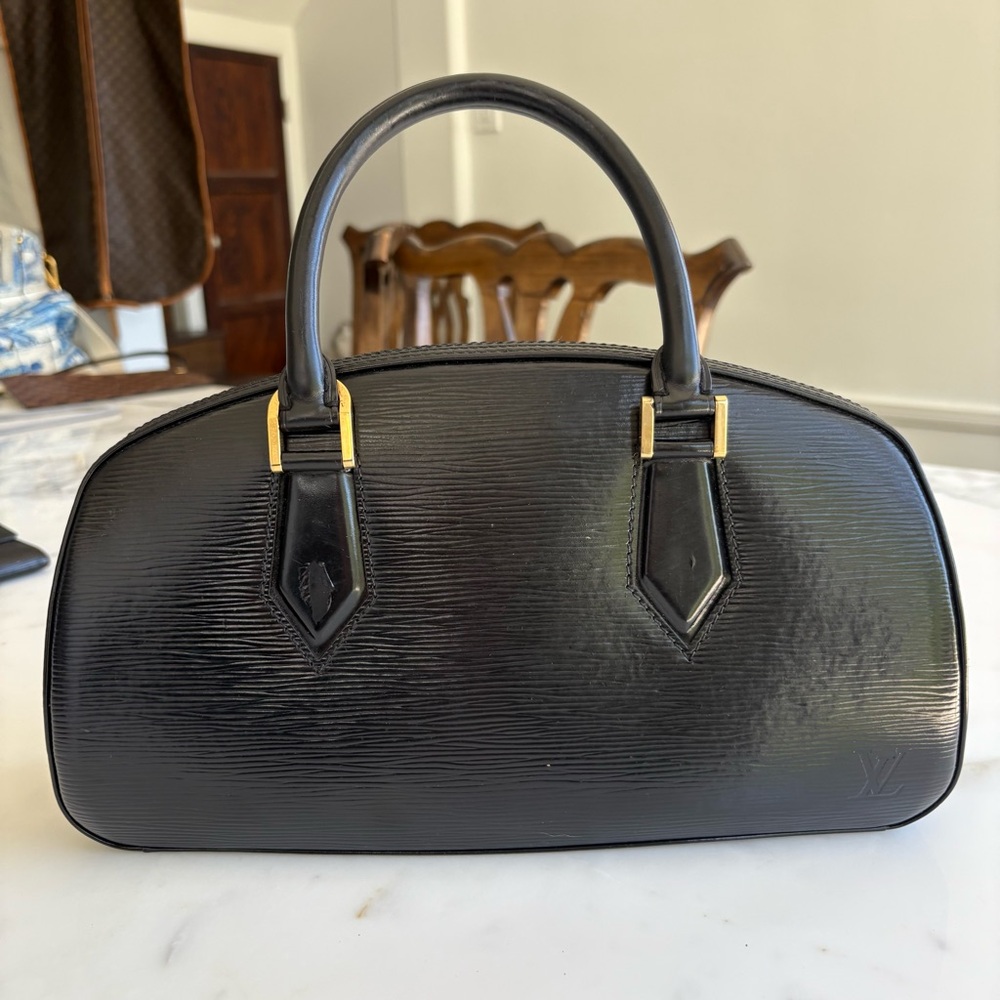 Louis Vuitton Jasmin Epi Leather Black Handbag - Picture 5 of 16